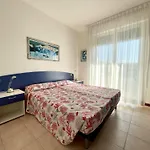Bright Flat In A With Common Pools