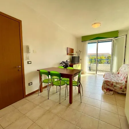 Bright Flat In A With Common Pools Duna Verde