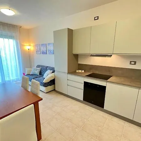 Διαμέρισμα Bright Flat In A With Common Pools Duna Verde